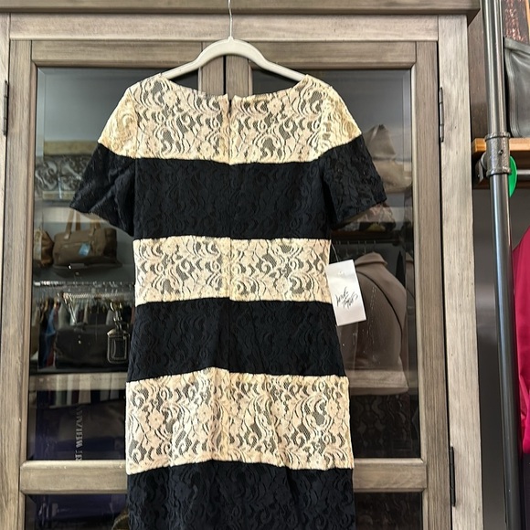 TAYLOR black and ivory lace, short sleeve fitted dress size 6 - Picture 8 of 8